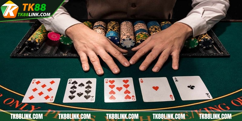 Tổng quan đôi nét về poker online cho người chơi yên tâm trải nghiệm